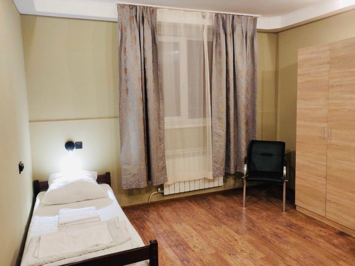 Pallet Hostel Kiev Esterno foto