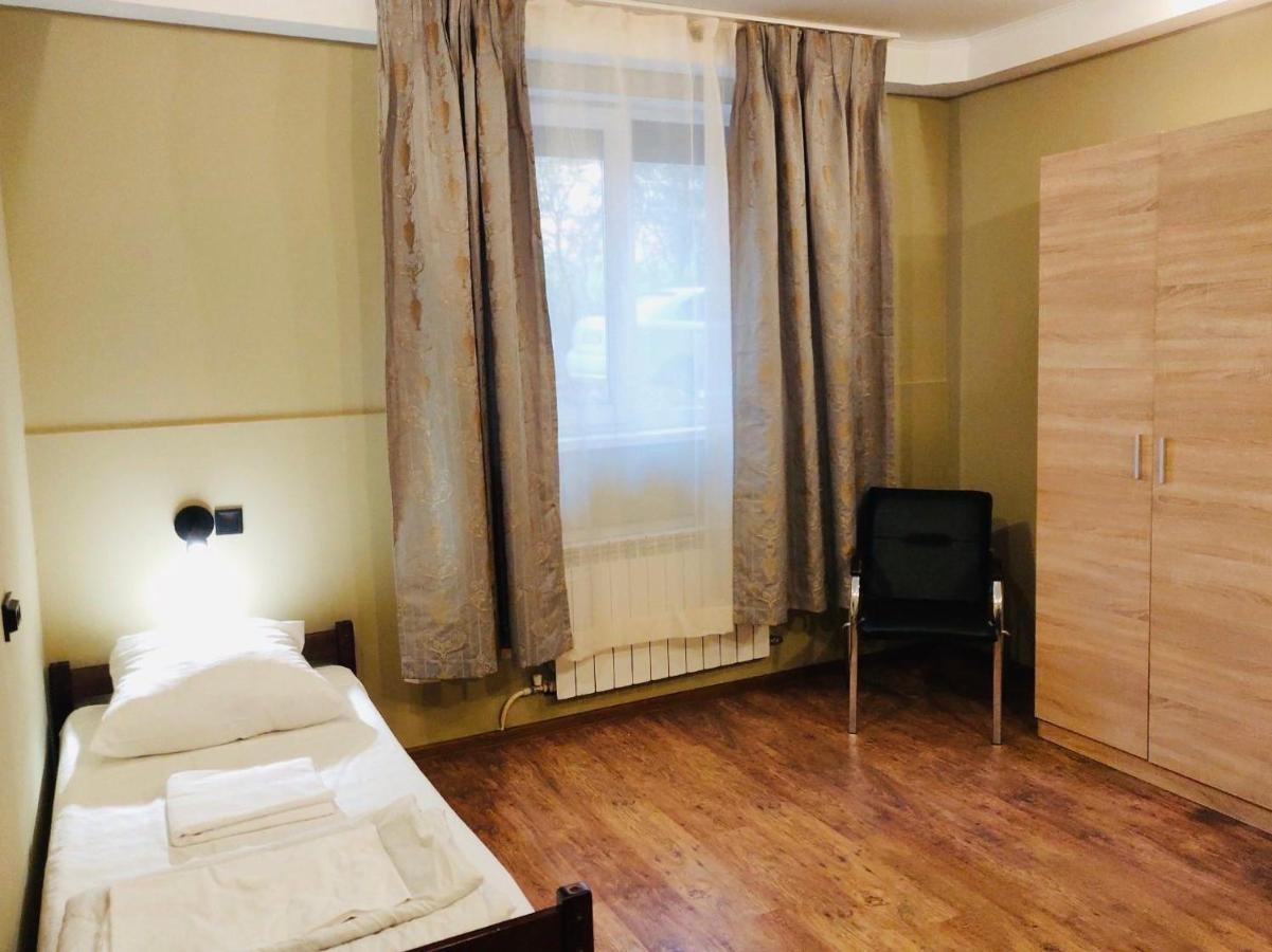 Pallet Hostel Kiev Esterno foto