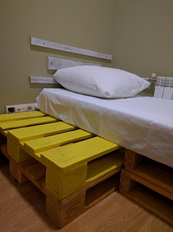 Pallet Hostel Kiev Esterno foto