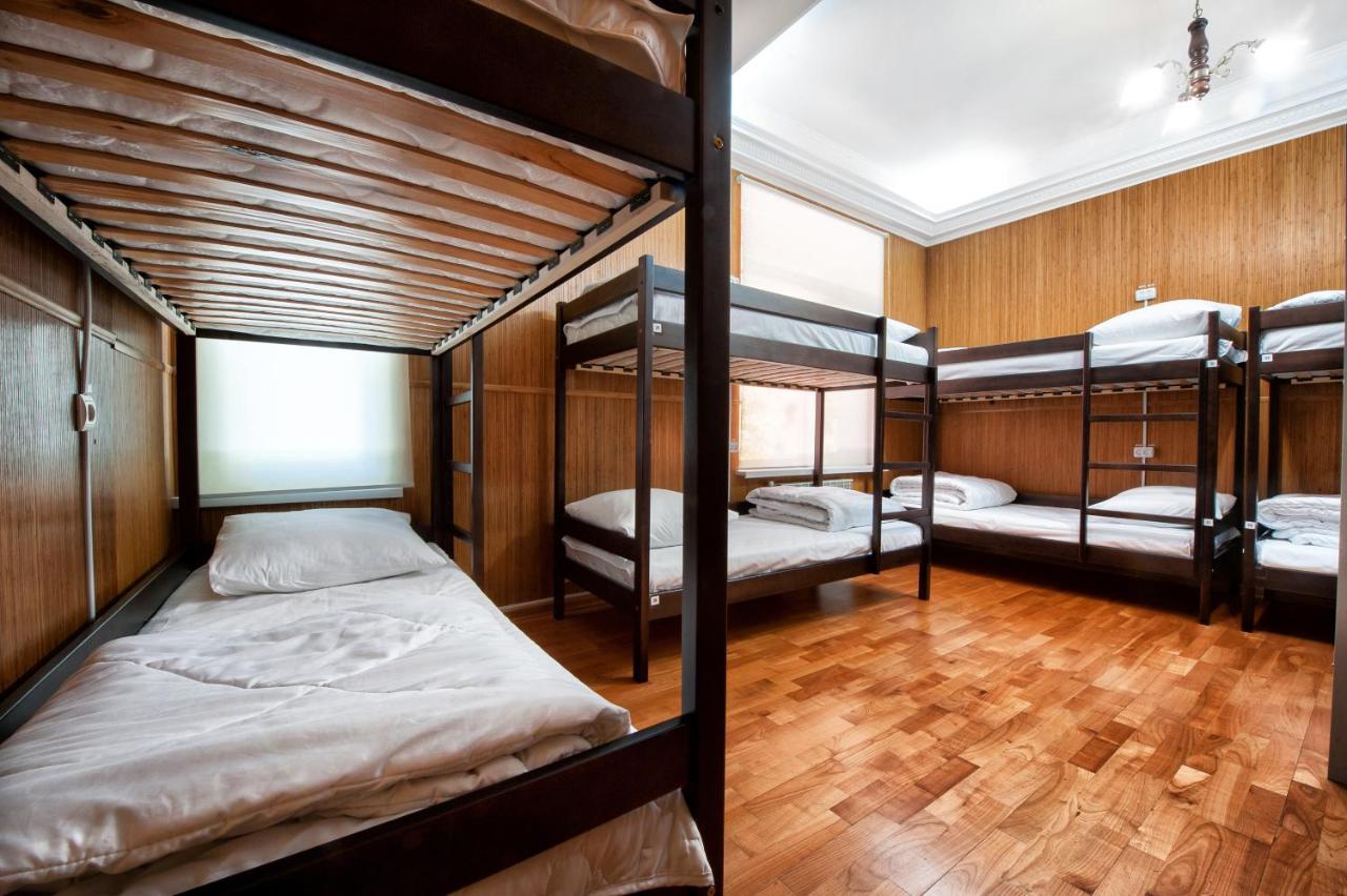 Pallet Hostel Kiev Esterno foto